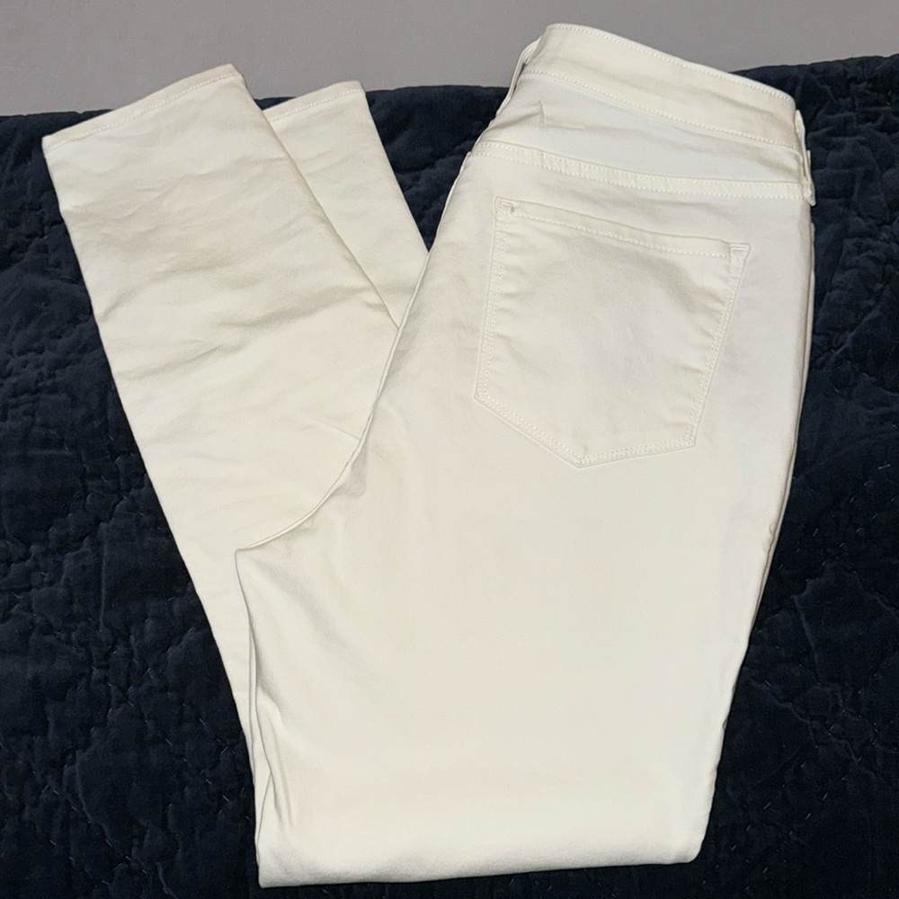 Old Navy High Rise Wow Super Skinny